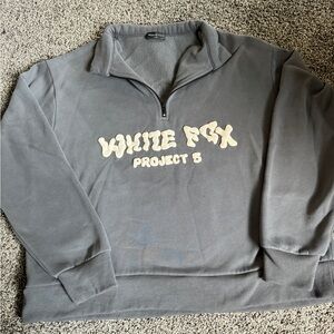 White fox pullover S/M